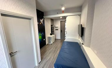 Condo en alquiler de 1 habitaciones en Bang Rak, Bangkok