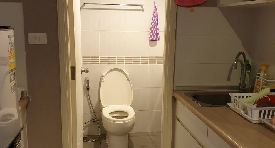 For sale and for rent 1 bed condo in Huai Khwang, Bangkok
