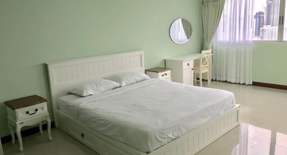 Wohnung zur Miete mit 3 Zimmer in Khlong Toei, Bangkok