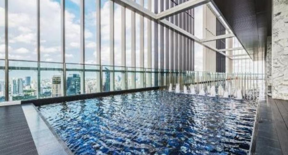 For rent 2 bedrooms condo in Khlong Toei, Bangkok