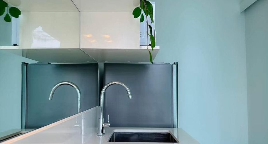 Condo en alquiler de 1 habitaciones en Bang Na, Bangkok