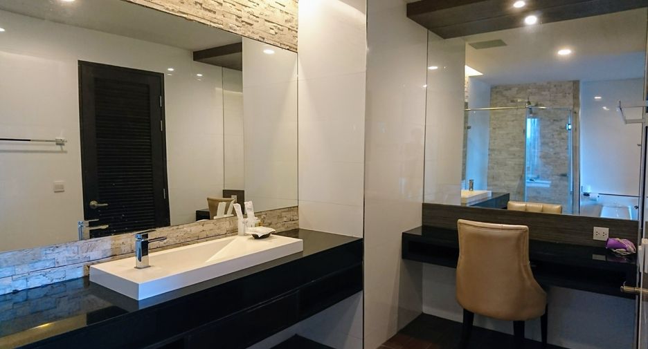 For rent 2 bedrooms condo in Thalang, Phuket
