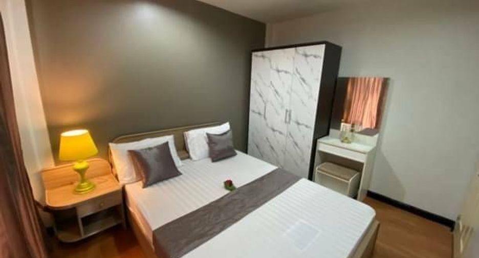 For sale 3 bedrooms townhouse in Phasi Charoen, Bangkok