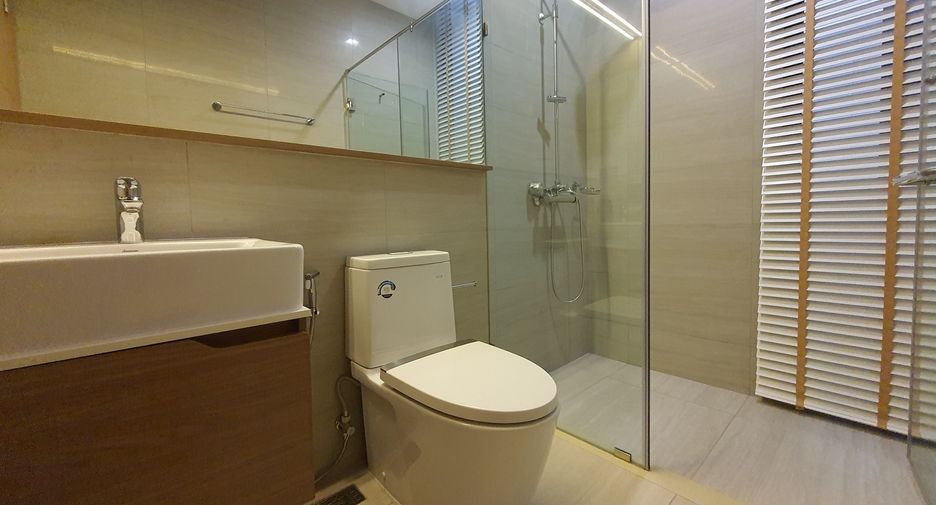 For rent 3 bedrooms condo in Chatuchak, Bangkok