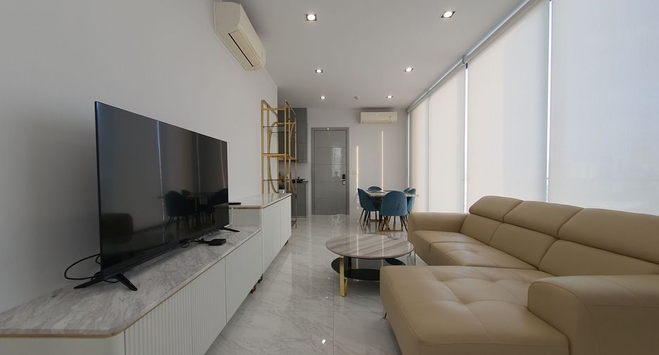 For rent 3 bedrooms condo in Chatuchak, Bangkok