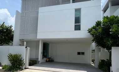 À vendre et à louer 4 chambres villa à Bueng Kum, Bangkok
