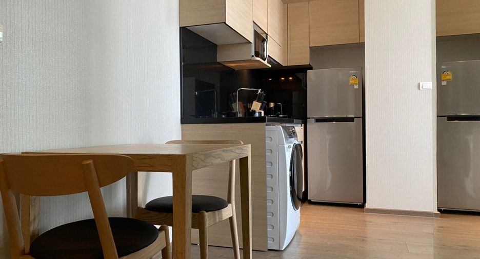 For rent studio condo in Khlong Toei, Bangkok
