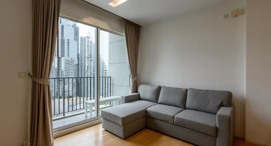 For rent 1 bed condo in Khlong Toei, Bangkok