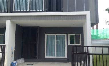 ให้เช่า 3 ห้องนอน ทาวน์เฮ้าส์ ใน เมืองภูเก็ต, ภูเก็ต