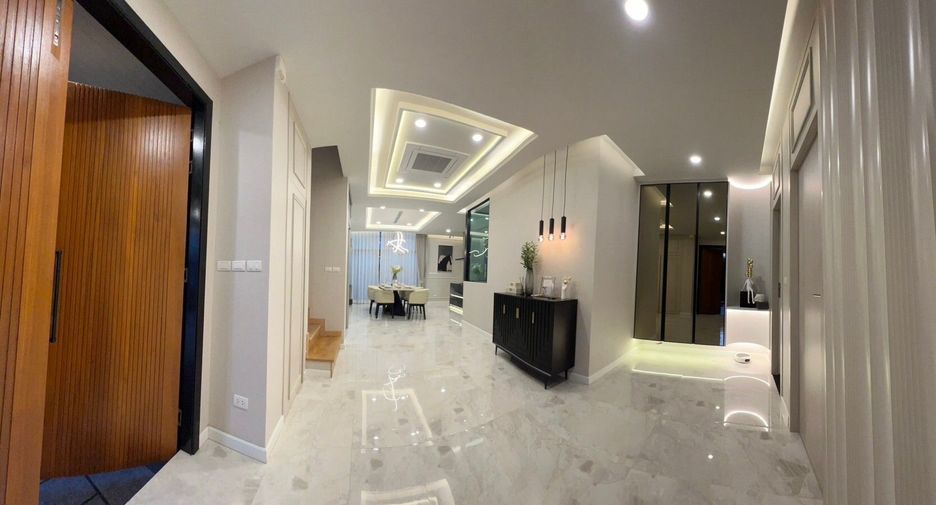For rent 4 bedrooms house in Suan Luang, Bangkok