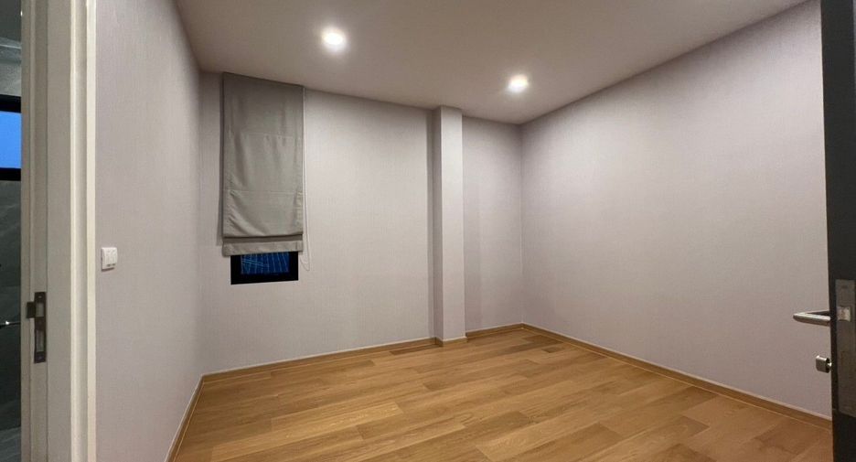 For rent 4 bedrooms house in Suan Luang, Bangkok