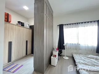 For sale 4 bedrooms townhouse in Chom Thong, Bangkok