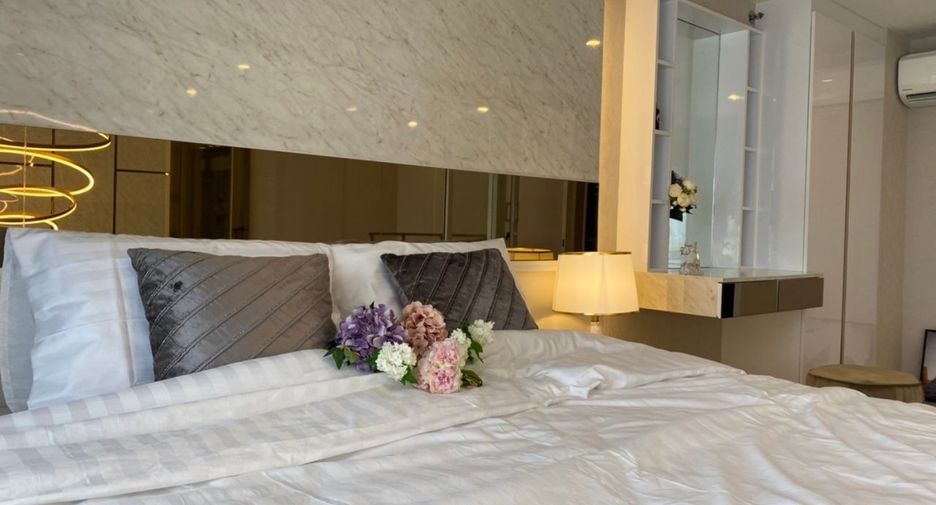 À vendre 2 chambres condo à Sathon, Bangkok