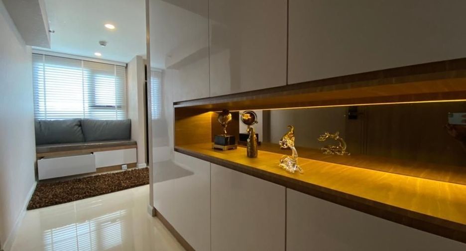À vendre 2 chambres condo à Sathon, Bangkok
