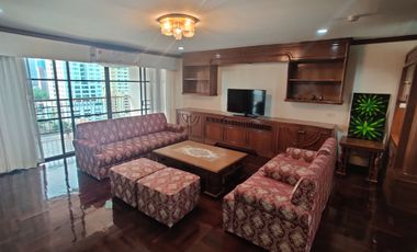 For rent 3 bedrooms condo in Watthana, Bangkok