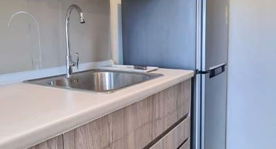 For rent 1 bed condo in Phra Khanong, Bangkok