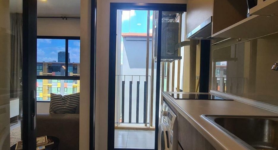 For rent 1 bed condo in Phra Khanong, Bangkok