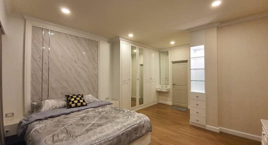 For rent 4 bedrooms house in Bang Phli, Samut Prakan