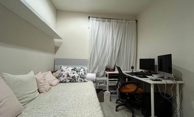 À vendre 2 chambres condo à Huai Khwang, Bangkok