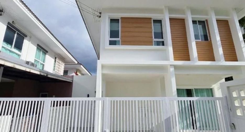 For rent 3 bedrooms house in Mueang Phuket, Phuket