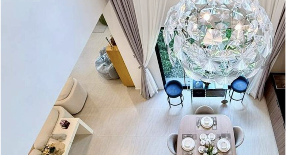 Casa en alquiler de 5 habitaciones en Bang Khen, Bangkok