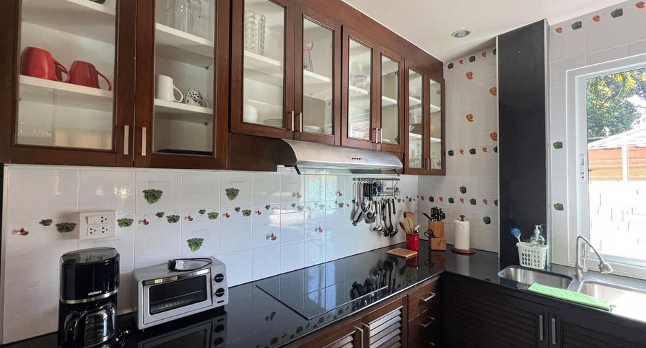 For rent 2 bedrooms villa in Mueang Phuket, Phuket