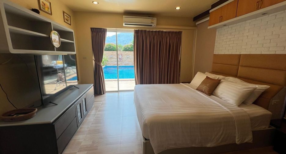 For rent 2 bedrooms villa in Mueang Phuket, Phuket