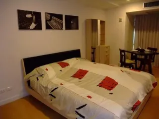For rent studio condo in Khlong Toei, Bangkok