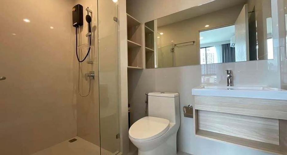 For rent 1 bed condo in Huai Khwang, Bangkok