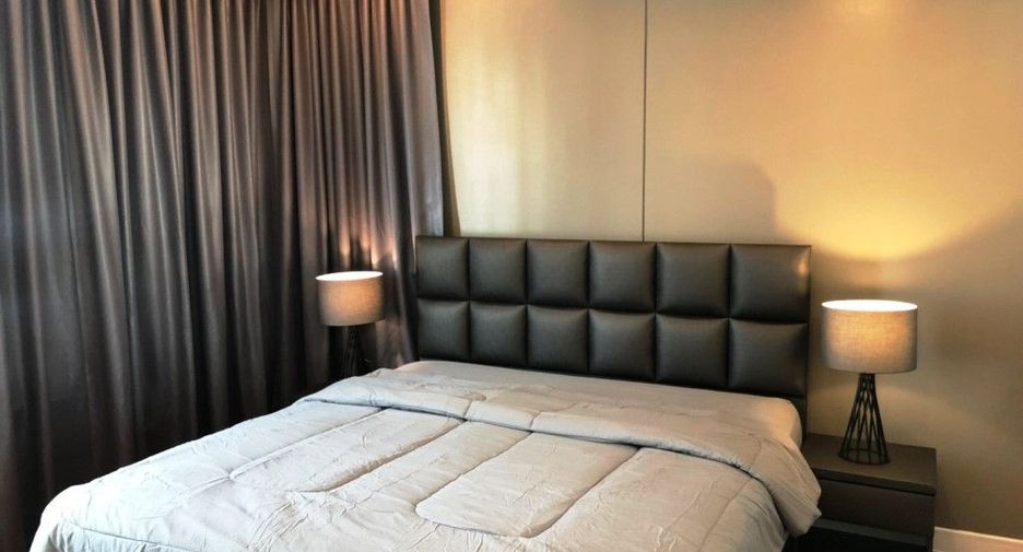 For sale 1 bed condo in Khlong Toei, Bangkok