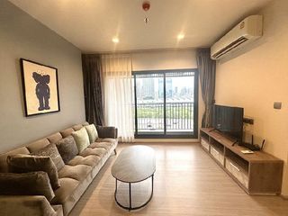 出租 2 卧室 公寓 在 Huai Khwang, 曼谷