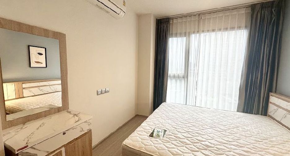 For rent 2 bedrooms condo in Huai Khwang, Bangkok