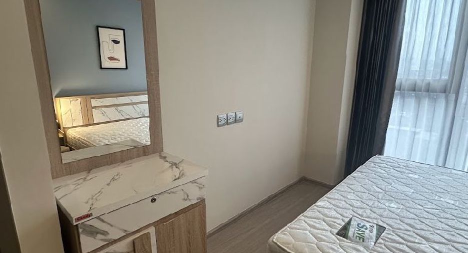 For rent 2 bedrooms condo in Huai Khwang, Bangkok