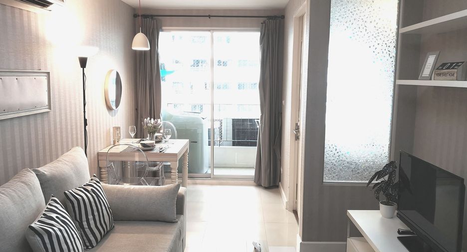 For rent 1 bed condo in Watthana, Bangkok