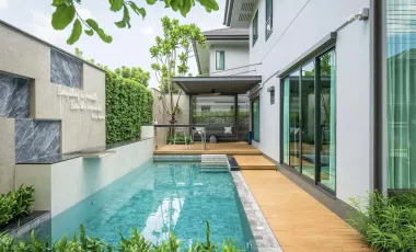 For rent 4 bedrooms house in Bang Kapi, Bangkok
