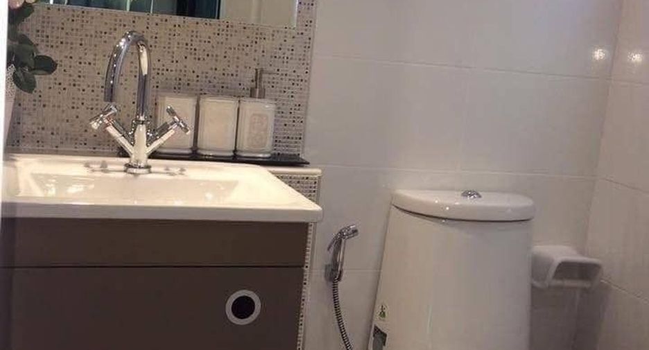 For sale 2 bedrooms condo in Phra Khanong, Bangkok
