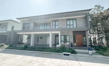Casa en venta y en alquiler de 5 habitaciones en Bang Phli, Samut Prakan
