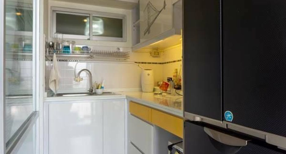 For sale 2 bedrooms condo in Yan Nawa, Bangkok