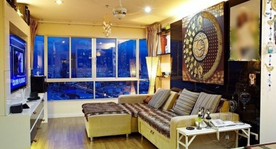 For sale 2 bedrooms condo in Yan Nawa, Bangkok
