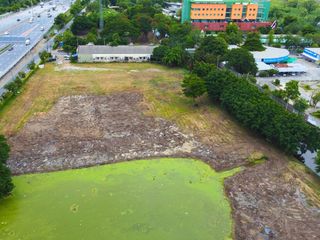 For sale land in Khan Na Yao, Bangkok