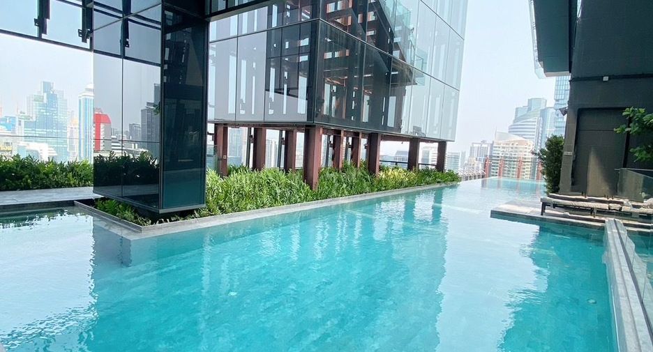 Condo en alquiler de 2 habitaciones en Bang Rak, Bangkok