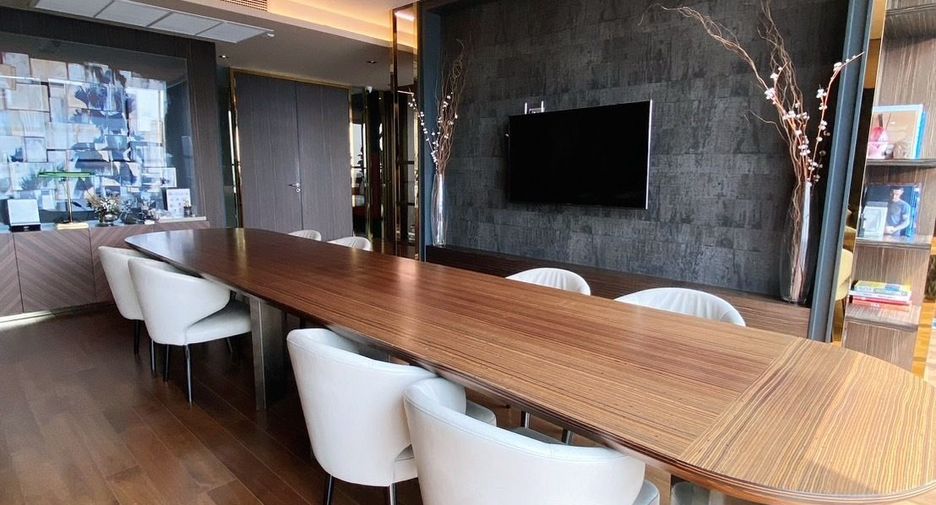 Condo en alquiler de 2 habitaciones en Bang Rak, Bangkok