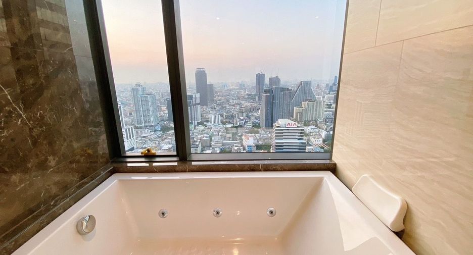 Condo en alquiler de 2 habitaciones en Bang Rak, Bangkok