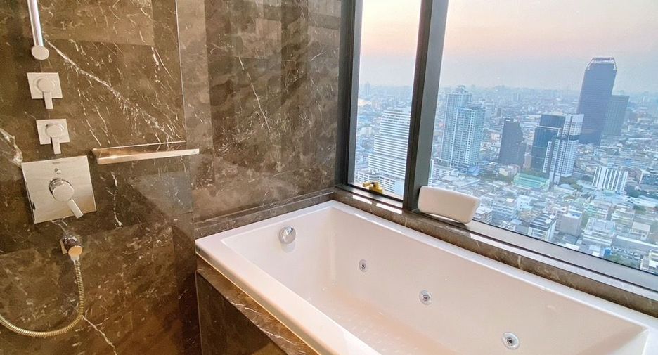 Condo en alquiler de 2 habitaciones en Bang Rak, Bangkok