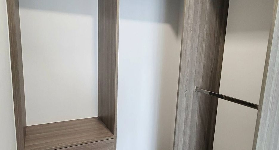 For rent 2 bedrooms condo in Phasi Charoen, Bangkok