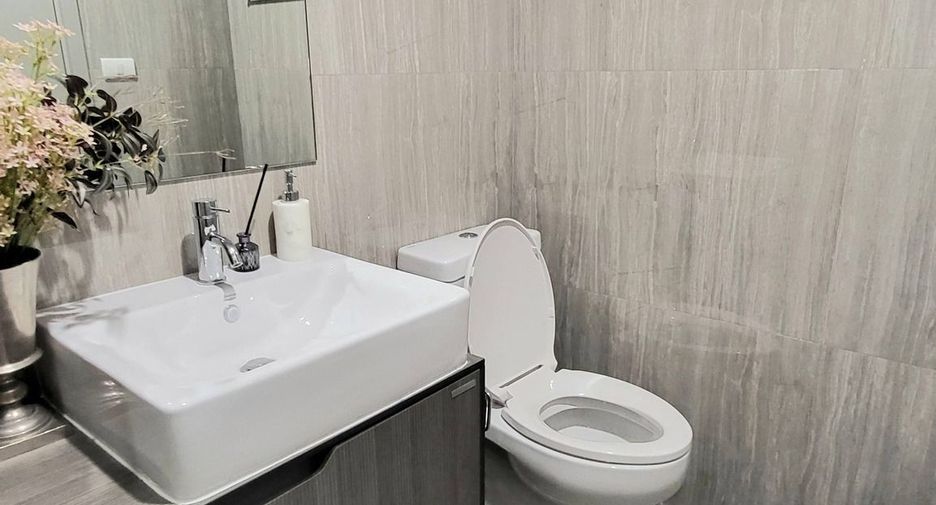 For rent 2 bedrooms condo in Phasi Charoen, Bangkok