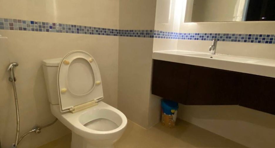 For rent 1 bed condo in Huai Khwang, Bangkok