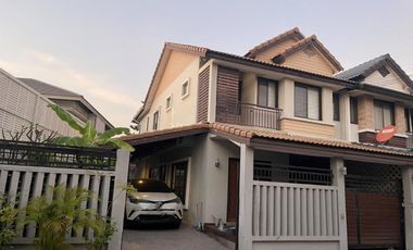 À vendre 3 chambres maison à Thung Khru, Bangkok