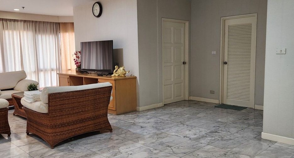 For rent 2 bedrooms condo in Bang Na, Bangkok