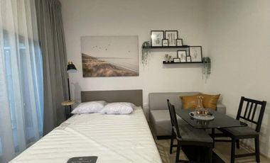 Wohnung zur Miete mit 1 Zimmer in Khlong San, Bangkok